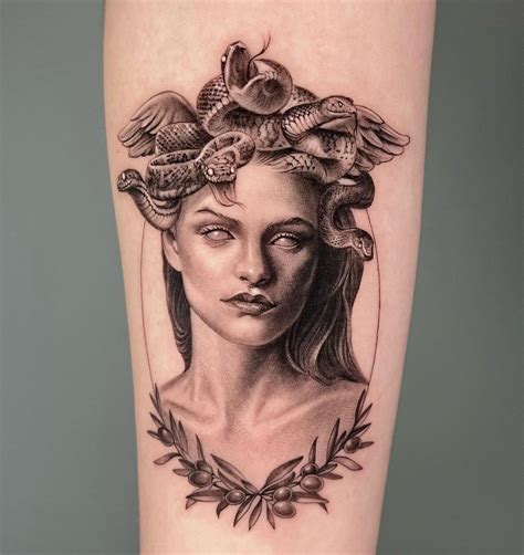 meaning of medusa tatoo.